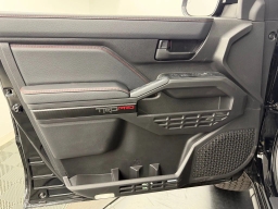 Toyota Tacoma 4WD TRD Pro Hybrid Double Cab 5' Bed AT (Natl) 2026