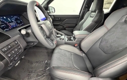 Toyota Tacoma 4WD TRD Pro Hybrid Double Cab 5' Bed AT (Natl) 2026