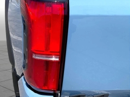 Toyota Tacoma 4WD TRD Off Road Hybrid Double Cab 5' Bed AT (Natl) 2026