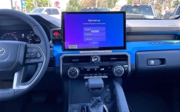 Toyota Tacoma 4WD TRD Off Road Hybrid Double Cab 5' Bed AT (Natl) 2026