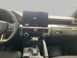Toyota Tacoma 4WD TRD Off Road Hybrid Double Cab 5' Bed AT (Natl) 2026