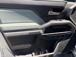 Toyota Tacoma 4WD Trailhunter Hybrid Double Cab 5' Bed AT (Natl) 2026