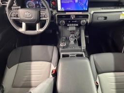 Toyota Tacoma 4WD TRD Off Road Hybrid Double Cab 5' Bed AT (Natl) 2026