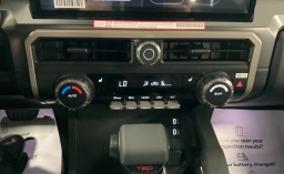 Toyota Tacoma 4WD TRD Off Road Hybrid Double Cab 5' Bed AT (Natl) 2026