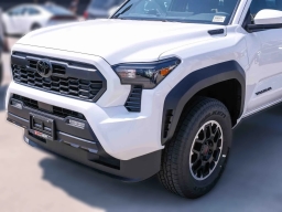 Toyota Tacoma 4WD TRD Off Road Hybrid Double Cab 5' Bed AT (Natl) 2026