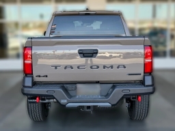 Toyota Tacoma 4WD TRD Off Road Hybrid Double Cab 5' Bed AT (Natl) 2026