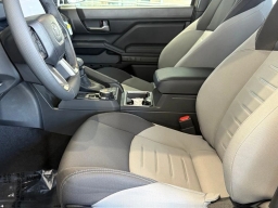 Toyota Tacoma 4WD TRD Off Road Hybrid Double Cab 5' Bed AT (Natl) 2026