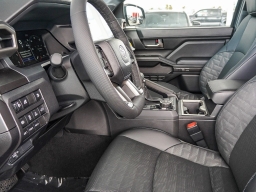 Toyota Tacoma 4WD TRD Off Road Hybrid Double Cab 5' Bed AT (Natl) 2026