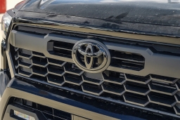 Toyota Tacoma 4WD TRD Off Road Hybrid Double Cab 5' Bed AT (Natl) 2026