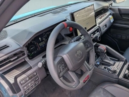 Toyota Tacoma 4WD TRD Pro Hybrid Double Cab 5' Bed AT (GS) 2026