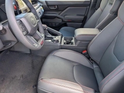 Toyota Tacoma 4WD TRD Pro Hybrid Double Cab 5' Bed AT (GS) 2026