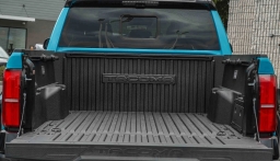 Toyota Tacoma 4WD TRD Pro Hybrid Double Cab 5' Bed AT (GS) 2026