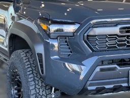 Toyota Tacoma 4WD TRD Off Road Hybrid Double Cab 5' Bed AT (Natl) 2026