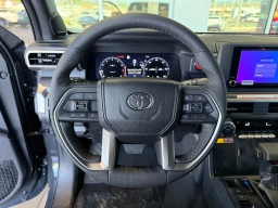 Toyota Tacoma 4WD TRD Off Road Hybrid Double Cab 5' Bed AT (Natl) 2026