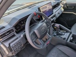 Toyota Tacoma 4WD TRD Pro Hybrid Double Cab 5' Bed AT (GS) 2026