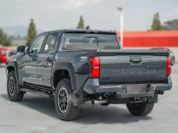 Toyota Tacoma 4WD TRD Off Road Hybrid Double Cab 5' Bed AT (Natl) 2026
