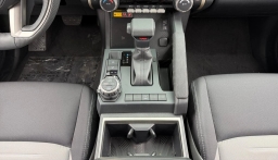Toyota Tacoma 4WD TRD Off Road Hybrid Double Cab 5' Bed AT (Natl) 2026