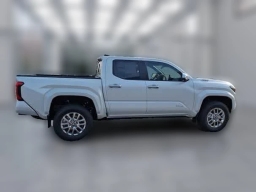 Toyota Tacoma 4WD Limited Hybrid Double Cab 5' Bed AT (Natl) 2026