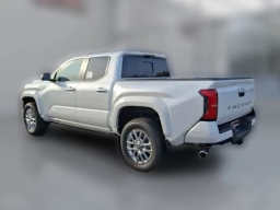 Toyota Tacoma 4WD Limited Hybrid Double Cab 5' Bed AT (Natl) 2026