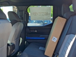 Toyota Tacoma 4WD TRD Off Road Hybrid Double Cab 5' Bed AT (Natl) 2026