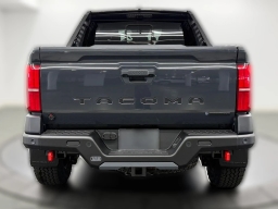 Toyota Tacoma 4WD Trailhunter Hybrid Double Cab 6' Bed AT (Natl) 2026