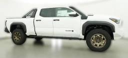 Toyota Tacoma 4WD Trailhunter Hybrid Double Cab 6' Bed AT (Natl) 2026
