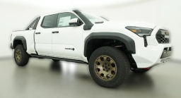 Toyota Tacoma 4WD Trailhunter Hybrid Double Cab 6' Bed AT (Natl) 2026