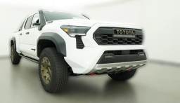 Toyota Tacoma 4WD Trailhunter Hybrid Double Cab 6' Bed AT (Natl) 2026