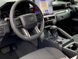 Toyota Tacoma 4WD TRD Off Road Hybrid Double Cab 5' Bed AT (Natl) 2026