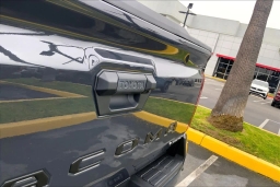 Toyota Tacoma 4WD TRD Off Road Hybrid Double Cab 5' Bed AT (Natl) 2026