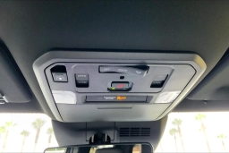 Toyota Tacoma 4WD TRD Off Road Hybrid Double Cab 5' Bed AT (Natl) 2026