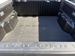 Toyota Tacoma 4WD TRD Off Road Double Cab 5' Bed MT (Natl) 2026