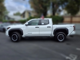 Toyota Tacoma 4WD TRD Off Road Double Cab 5' Bed MT (Natl) 2026
