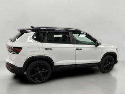 Volkswagen Taos SE Black 4MOTION 2026