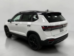 Volkswagen Taos SE Black 4MOTION 2026