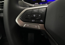 Volkswagen Taos SE Black 4MOTION 2026