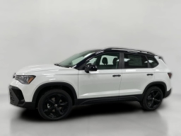 Volkswagen Taos SE Black 4MOTION 2026