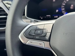 Volkswagen Taos SE Black FWD 2026
