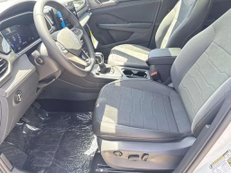 Volkswagen Taos SE Black FWD 2026