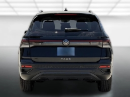 Volkswagen Taos SE Black FWD 2026