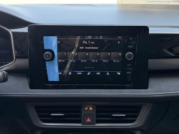 Volkswagen Taos SE Black FWD 2026