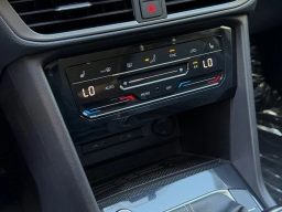 Volkswagen Taos SE Black FWD 2026