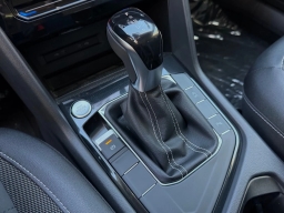Volkswagen Taos SE Black FWD 2026