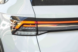 Volkswagen Taos SE Black FWD 2026