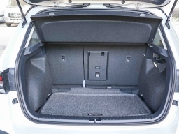 Volkswagen Taos SE Black FWD 2026