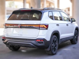 Volkswagen Taos SE Black FWD 2026