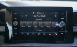Volkswagen Taos SE Black FWD 2026