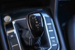 Volkswagen Taos SE Black FWD 2026