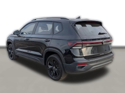 Volkswagen Taos SE Black FWD 2026