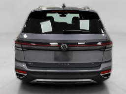 Volkswagen Taos SEL 4MOTION 2026